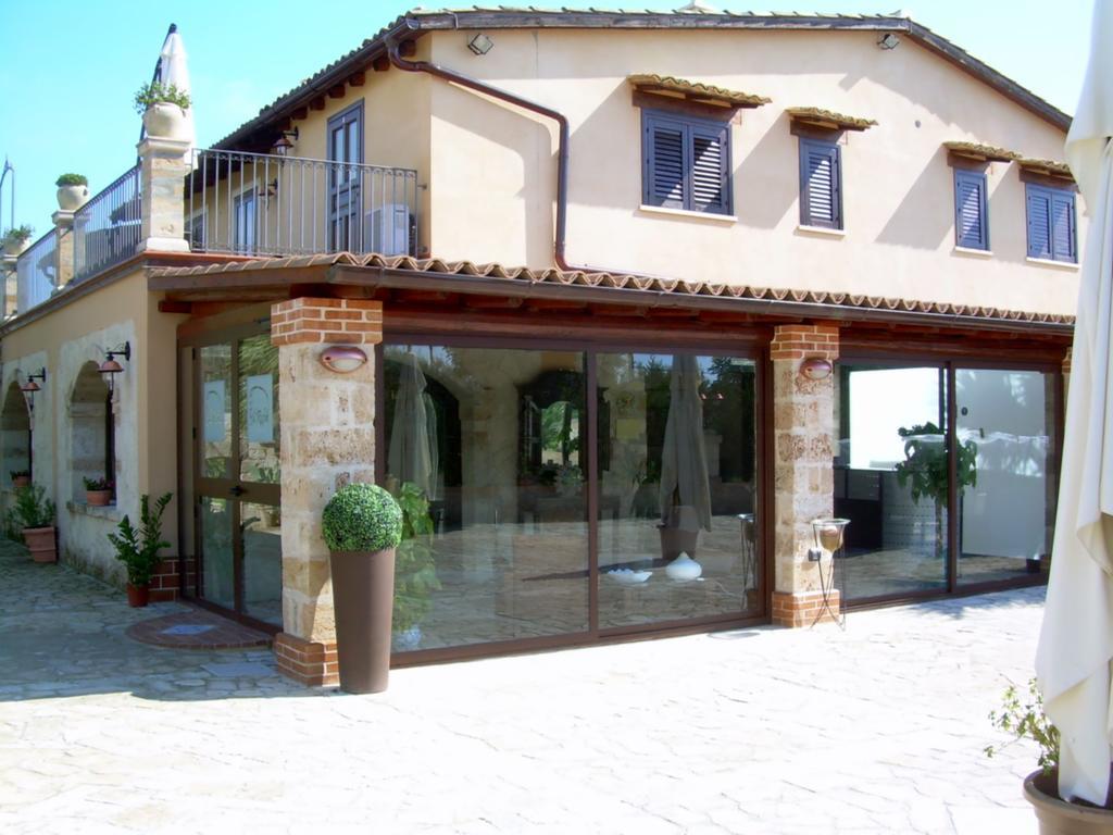 B&B Casale Siciliano Di Miryam Tiralongo Авола Экстерьер фото