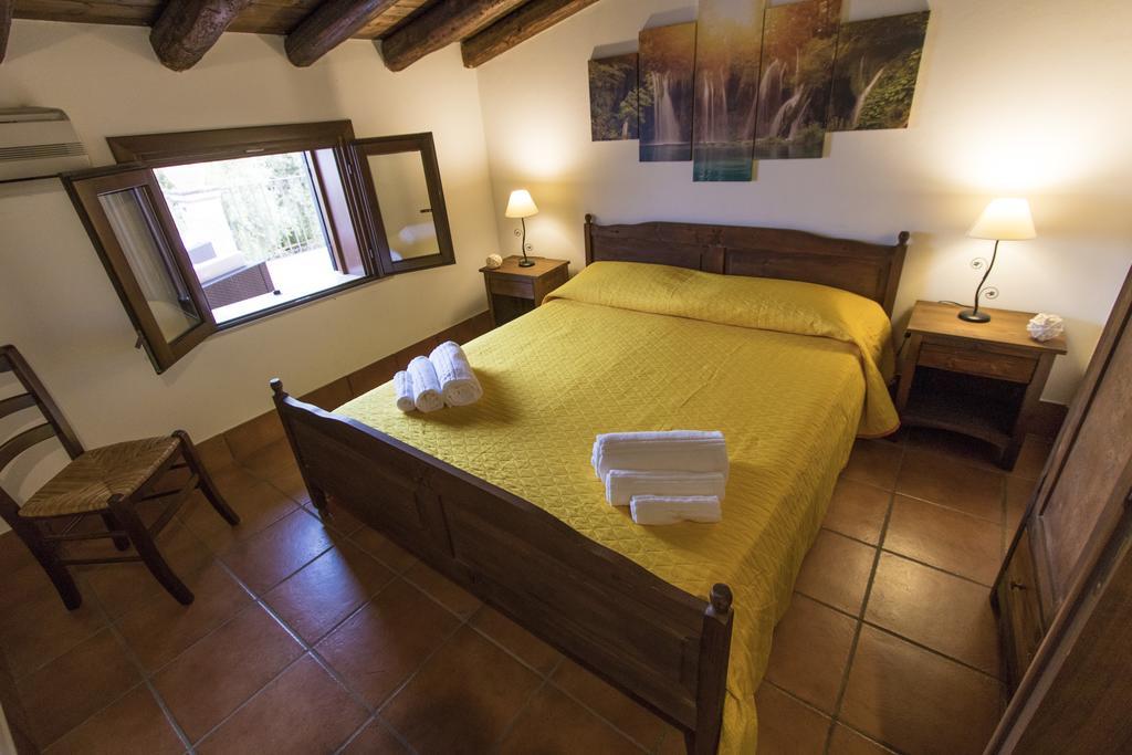 B&B Casale Siciliano Di Miryam Tiralongo Авола Экстерьер фото