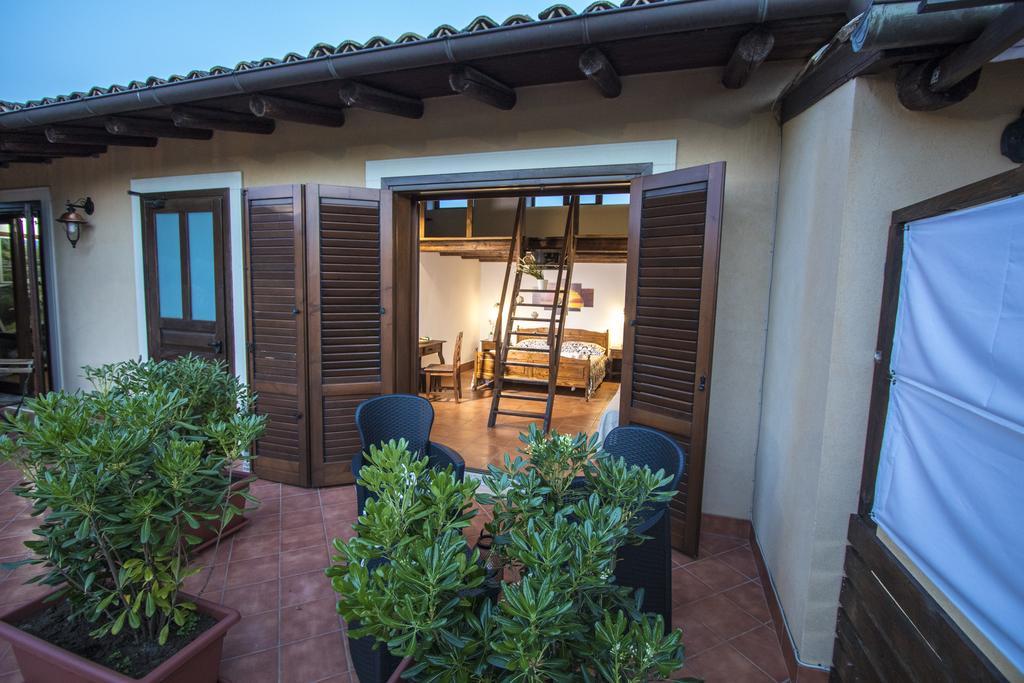 B&B Casale Siciliano Di Miryam Tiralongo Авола Экстерьер фото