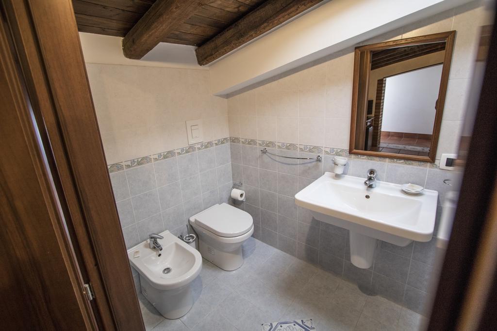 B&B Casale Siciliano Di Miryam Tiralongo Авола Экстерьер фото