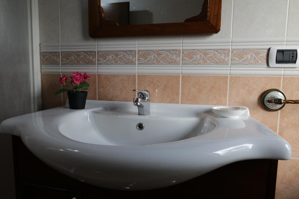 B&B Casale Siciliano Di Miryam Tiralongo Авола Экстерьер фото