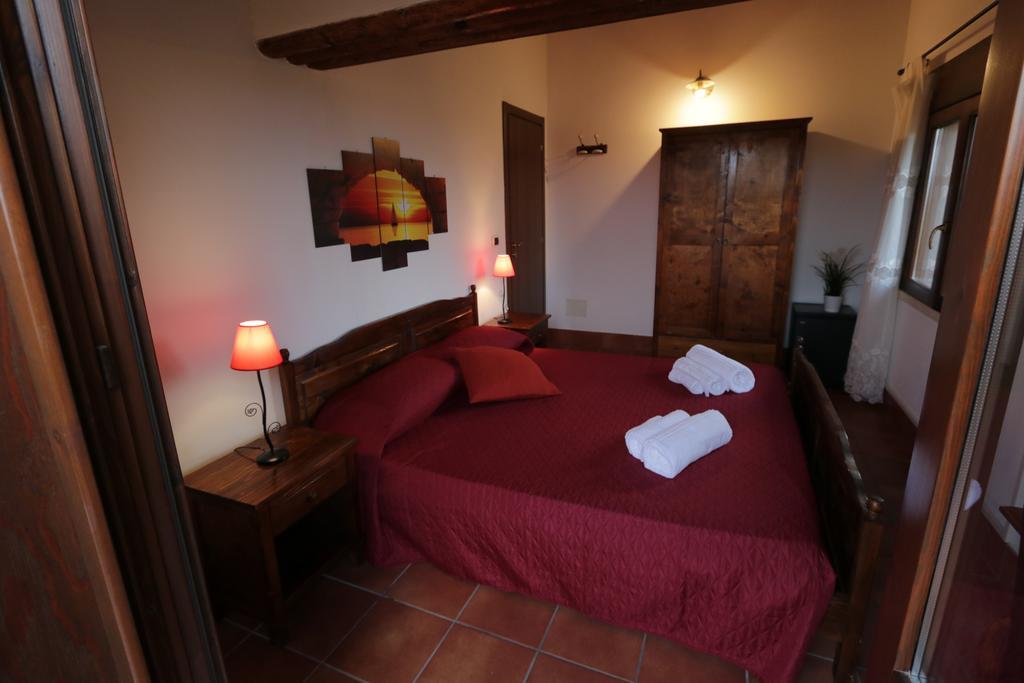 B&B Casale Siciliano Di Miryam Tiralongo Авола Экстерьер фото